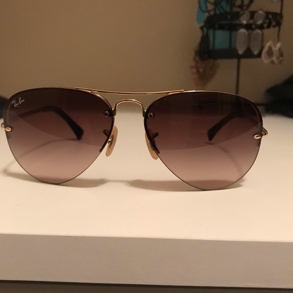 Brown Ray Ban sunglasses